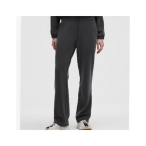 Lulu Lemon Softstreme High rise pant “short” length. Size 10. Black